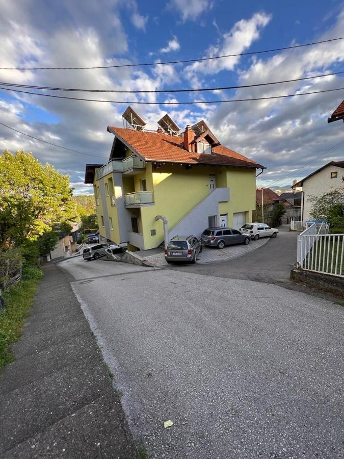 Apartmani Kuzmanovic Stan Na Dan Добой Экстерьер фото