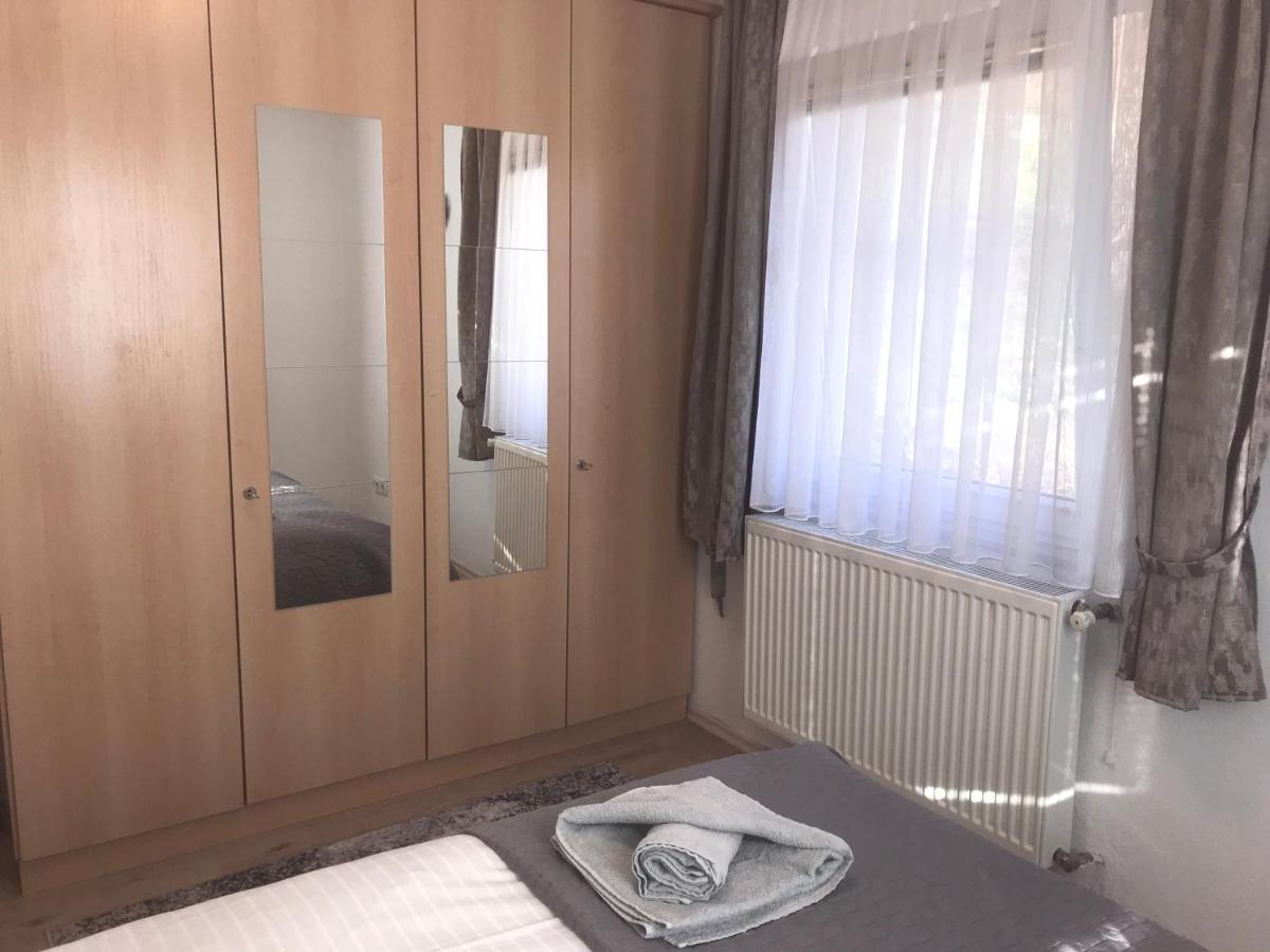 Apartmani Kuzmanovic Stan Na Dan Добой Экстерьер фото